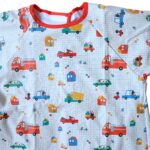 Bavoir tablier manches longues voiture LEPTITSOUK